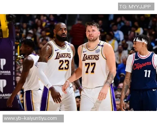 东契奇湖人首季已达17场3055追平浓眉仅用35场表现惊艳 东契奇湖人首季已达17场3055追平浓眉仅用35场表现惊艳